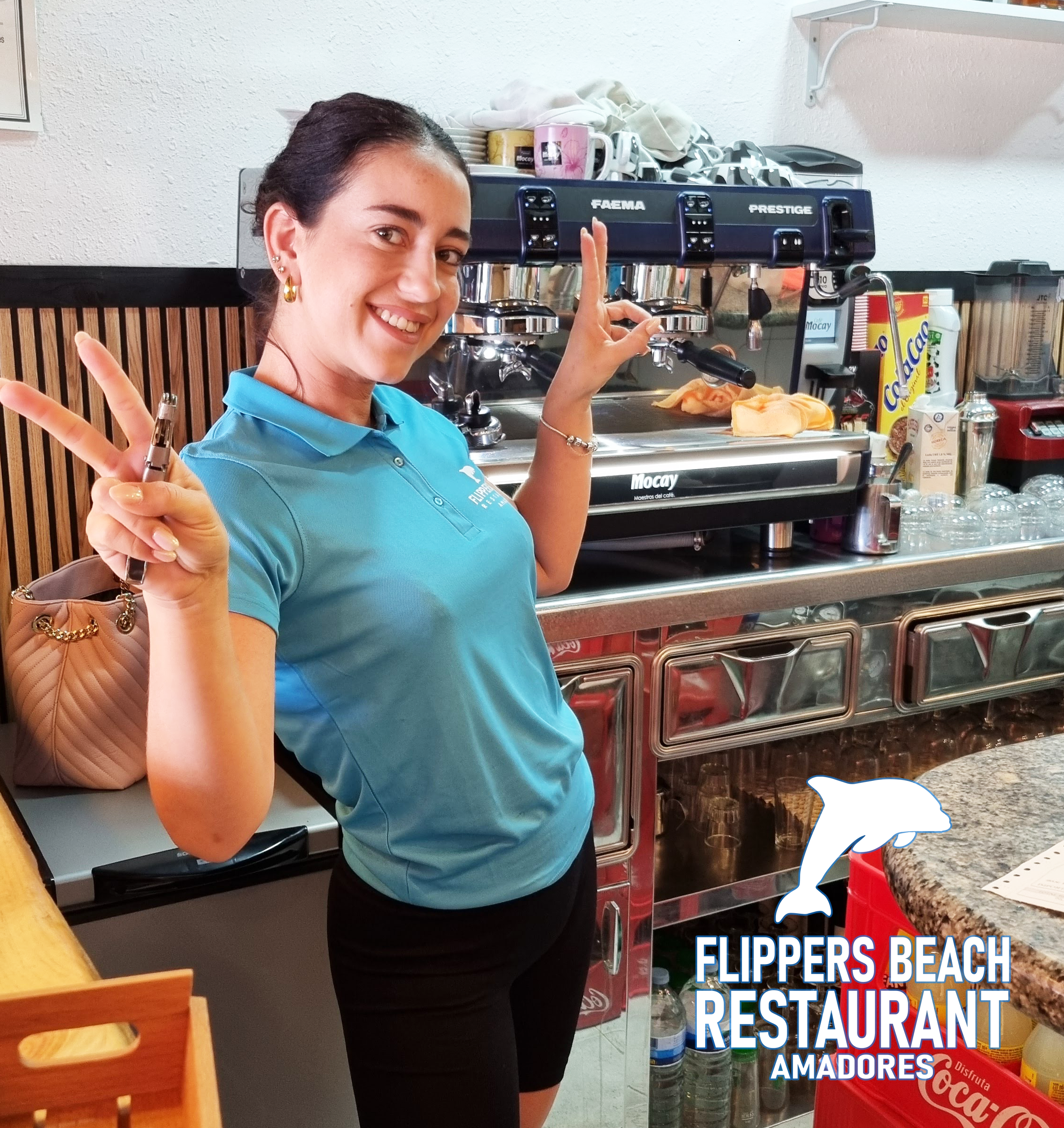 Alex @ Flippers Beach Restaurant